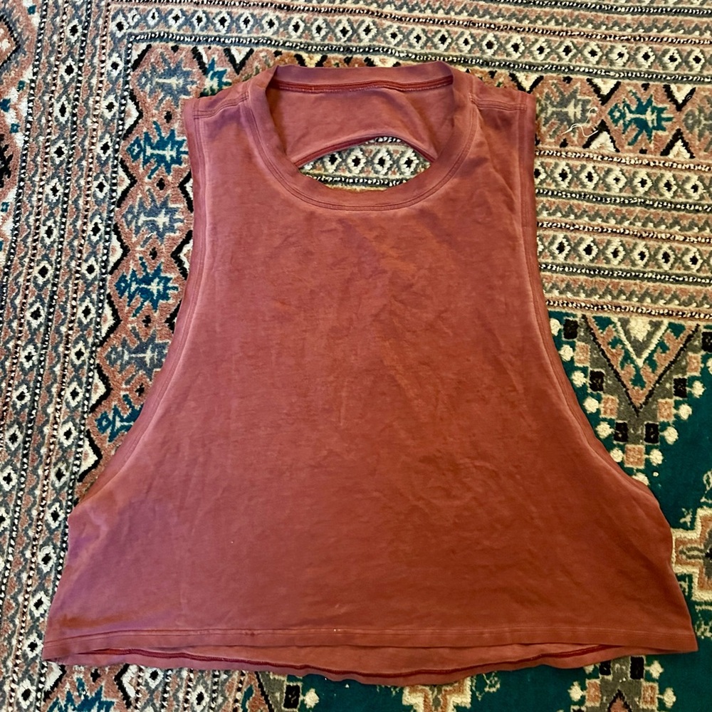 Lululemon cropped tank